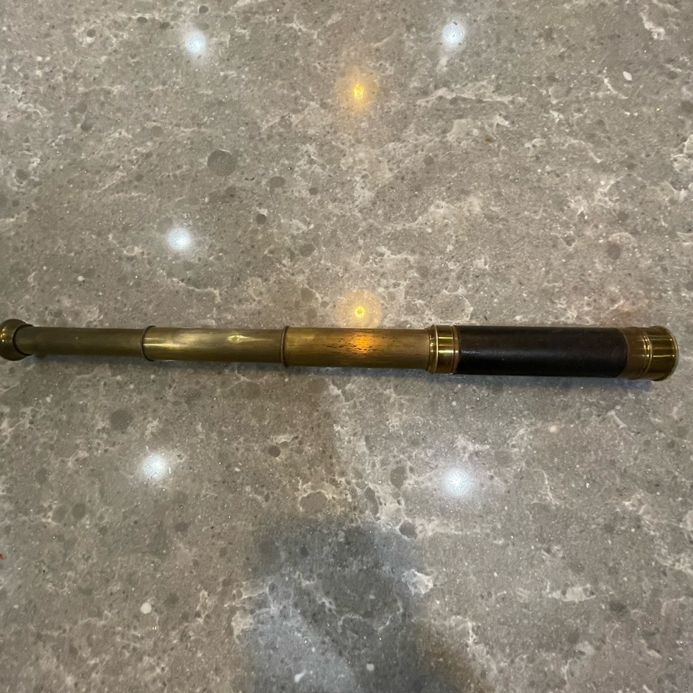 Antique civil war telescope with case.
